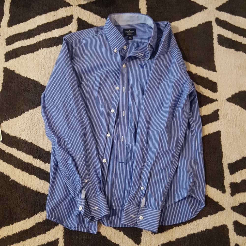 American eagle button up